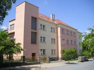 budova Kubešova